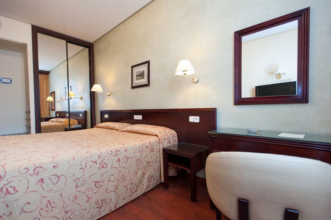 Hotel Derby Sevilla Room photo